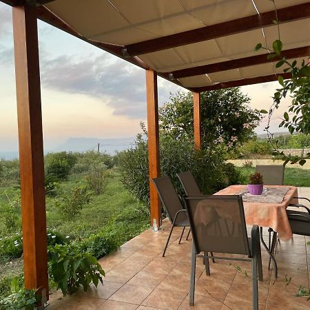 فيلا Chrissi'S House With Garden And Sea View Zerviana كيساموس المظهر الخارجي الصورة