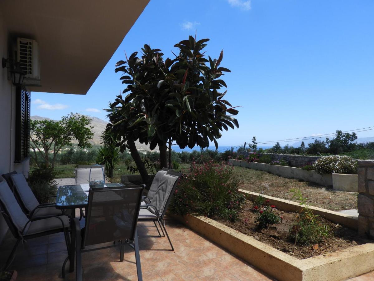 فيلا Chrissi'S House With Garden And Sea View Zerviana كيساموس المظهر الخارجي الصورة